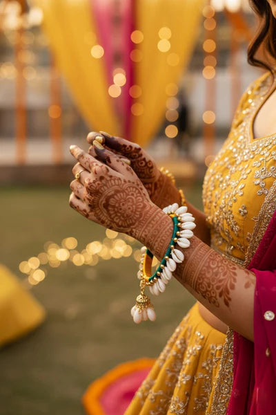 BANGLES