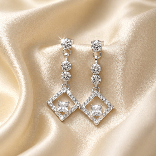 Anti-Tarnish Crystal Geometric Drop Earrings✨