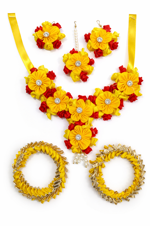 Bridal Haldi Jewellery Set with Matching Bangles – Handmade Floral Accessories