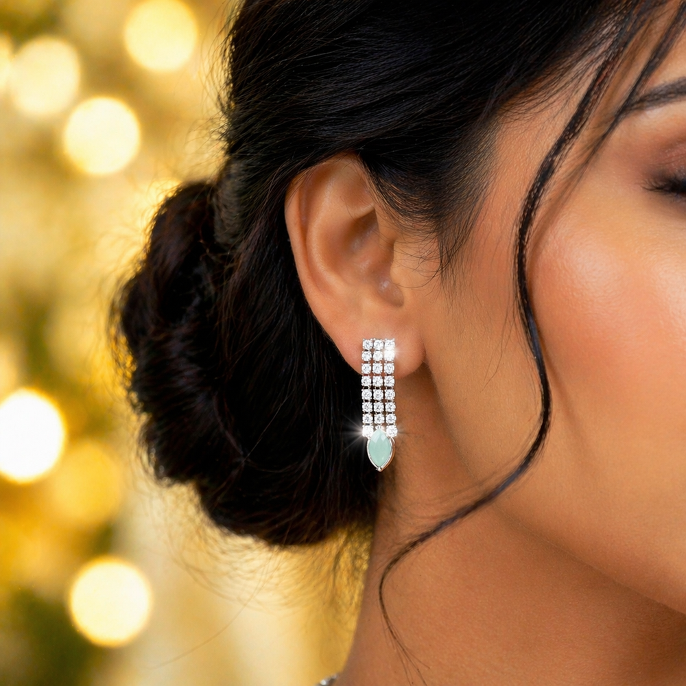 Luxury Anti-Tarnish Crystal Jewellery Set – Diamond Finish Necklace with Matching Earrings