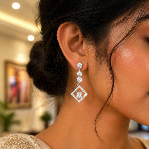 Anti-Tarnish Crystal Geometric Drop Earrings✨